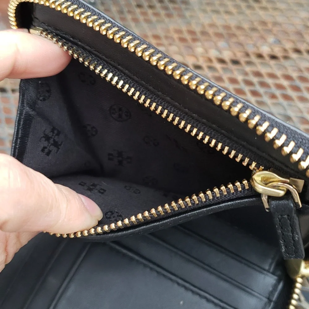 Tory Burch Vilette Patent Floral Leather Zip Around Compact Wallet Designer